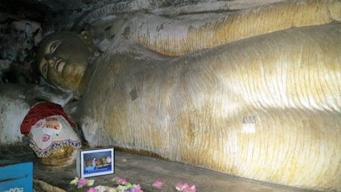 第1石窟に横たわっていた大きな涅槃仏