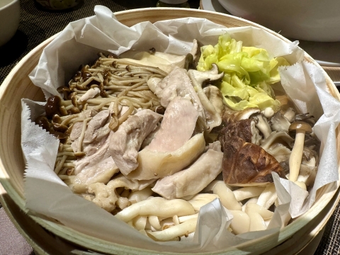 キノコと野菜の蒸籠蒸し キノコと野菜の蒸籠蒸し