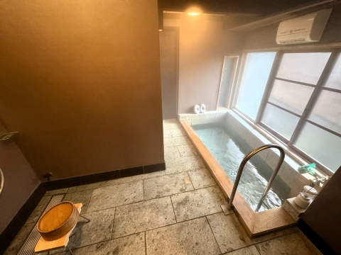 ���C���f���炵��